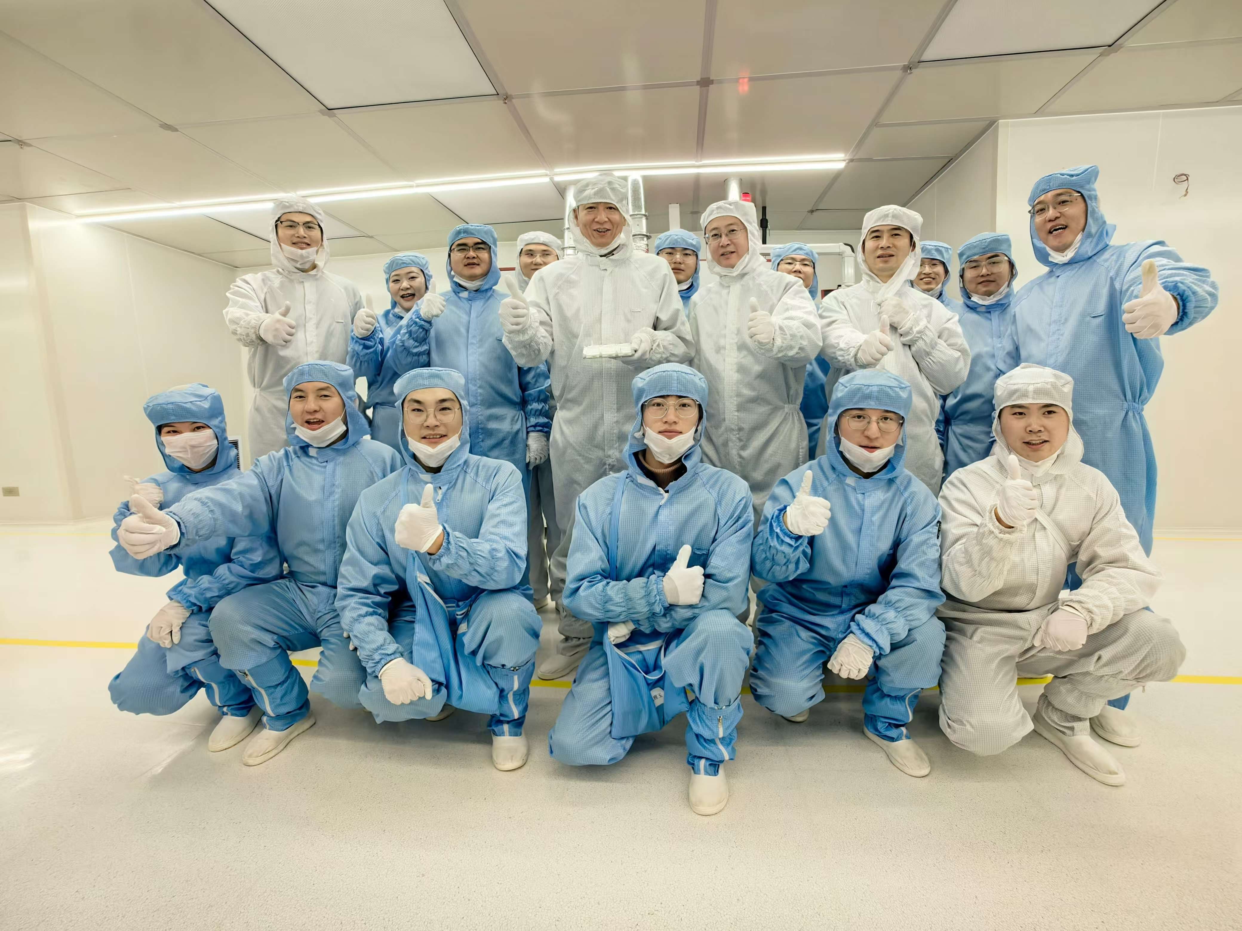 再創(chuàng)新篇：鈞聯(lián)電子安徽省首條先進工藝SiC車規(guī)功率模塊產(chǎn)線001號產(chǎn)品成功下線